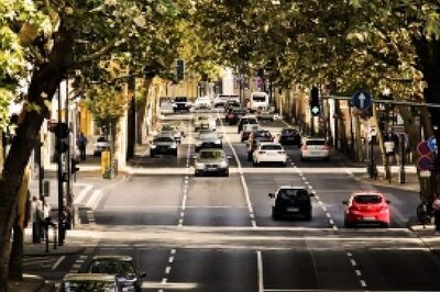 ICRA Predicts Growth of Domestic Auto Industry at High Single-Digit Rates in 2024