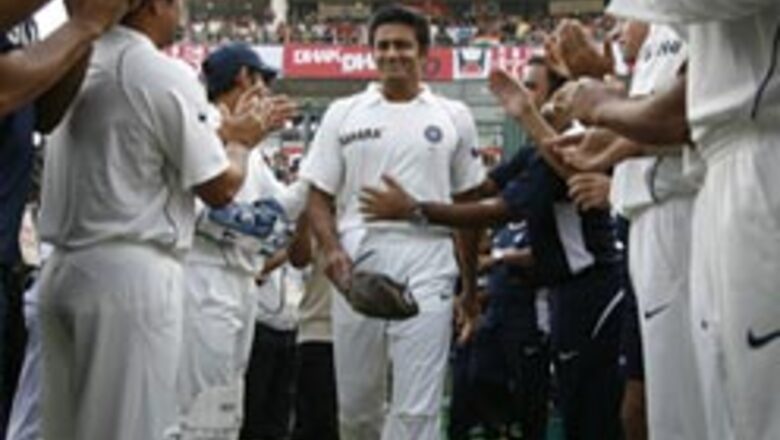Kumble announces retirement, Dhoni to take over