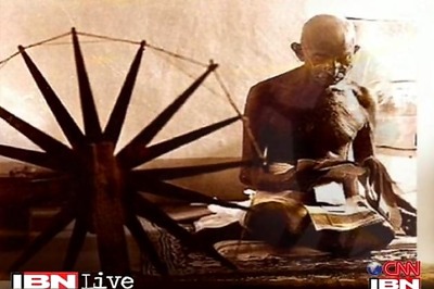 Nation pays homage to Mahatma Gandhi on his birth anniversary