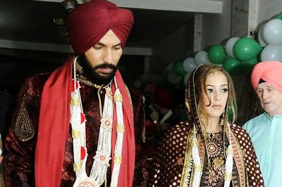 Yuvraj Singh-Hazel Keech Goa Wedding: Here's What the Celebs Wore