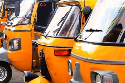 Pune: Drunk Youth Rams SUV into Barricade, Separated Wheel Hits Auto Injuring Four