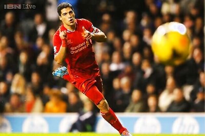Luis Suarez scores twice as Liverpool rout Tottenham Hotspur 5-0