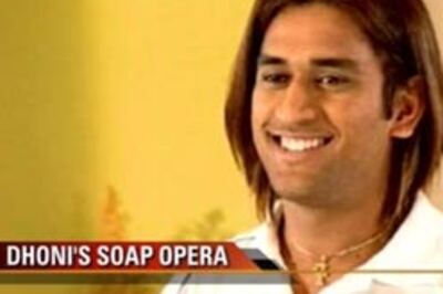 Wish Dhoni on his birthday, gift a bouquet