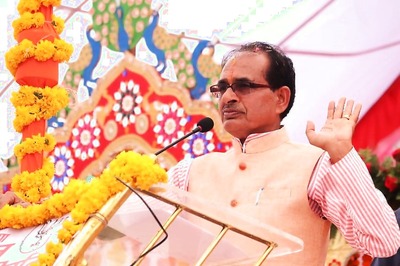 As MP Battles Covid-19 Crisis, Shivraj Sets Record by Becoming CM Without a Cabinet for Longest Duration