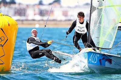 Aussies sail laps of honor to take Olympics gold
