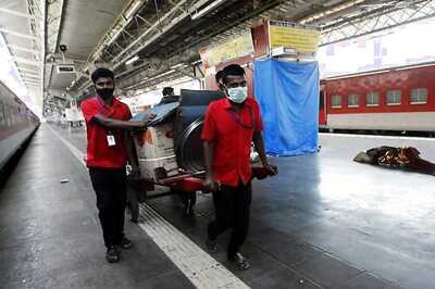 Eastern Railway Producing Face Masks, Sanitisers for its Staff Amid Coronavirus Outbreak
