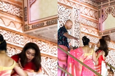 Watch: Kajol Accidentally Drops Her Phone While Using The Stairs At Durga Puja Pandal, Netizens Call Her 'Clumsy'