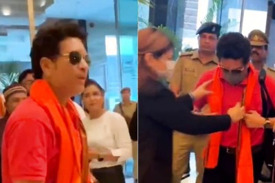 Sachin Tendulkar Receives Overwhelming Welcome in Kanpur Ahead of Road Safety World Series: WATCH