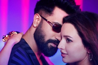 Vicky Kaushal and Triptii Dimri Set Temperature Soaring With 'Hottest Track' Tauba Tauba From Bad Newz | Watch