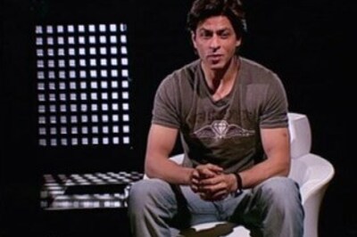 Vote for 'Khangress'? Cong woos SRK for LS polls