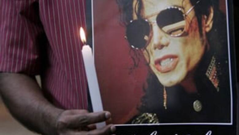 Michael Jackson's sister threatens to name 'killers'