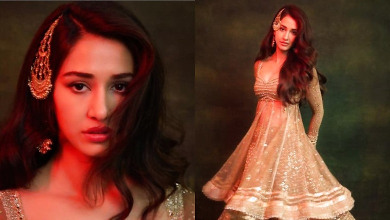 Sexy! Disha Patani Oozes Oomph In A Shimmery Blouse, See Hot Photos