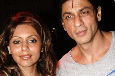 Shah Rukh Khan Introduces His 'First Girlfriend' During AskSRK, Fans Are In Awe