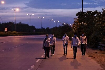 Kejriwal Appeals to Migrant Workers Not to Leave Due to COVID-19 Lockdown, Says Arranging Food, Shelter