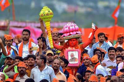 8 Days to Polls, Modi, Rahul Cross Swords in Karnataka, Trade Corruption Charges