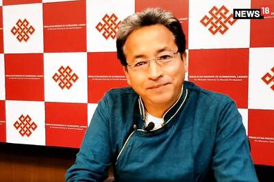 Sonam Wangchuk, Whose Story Inspired Aamir Khan's Character in '3 Idiots', Attends Delhi School