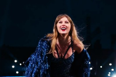 Taylor Swift Sings Clara Bow For Stevie Nicks At Dublin Concert