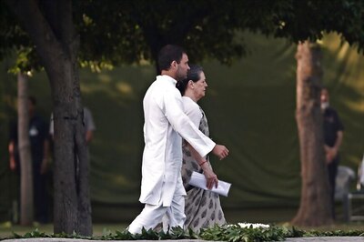 Congress Puts Gag Order on Members, Asks Them to Follow Party Line