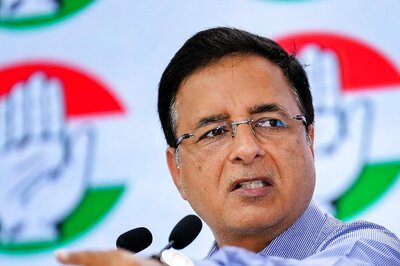 SC Stays Execution of NBW Against Surjewala in 23-year-old Criminal Case of Damage to Public Property