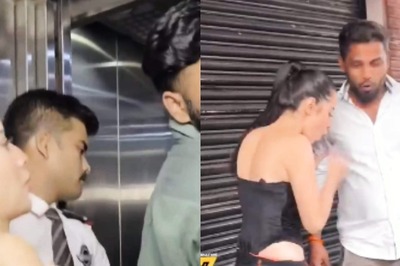 Urfi Javed Bumps Into a Man While Entering Lift; Tells Paparazzi, 'Uski Kismat Achi Hai'