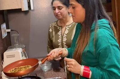 Woman Tries To Flip Paranthas Like Mother-In-Law; Here's What Happens Next