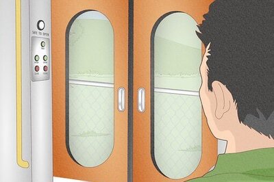 How to Open Train Doors