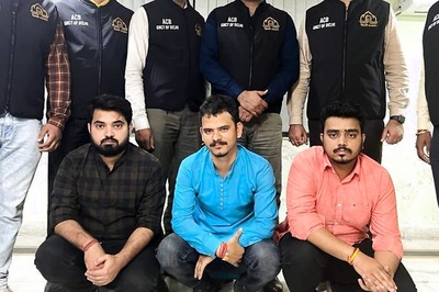 Delhi MCD Polls: AAP MLA's Brother-In-Law Among Three Arrested in Cash for Ticket Row