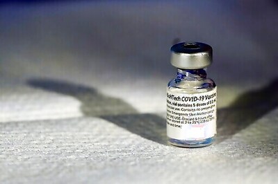 US Vaccinations Ramp Up As Feds Weigh 2nd COVID-19 Shot