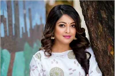 Actor Tanushree Dutta's Lawyer Booked in Molestation Case
