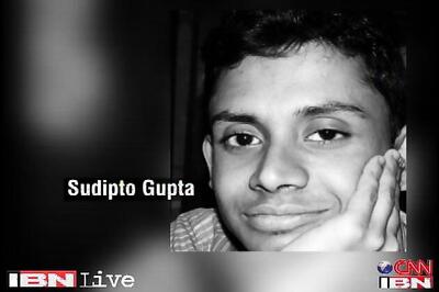 Sister of SFI activist calls for ban on college politics