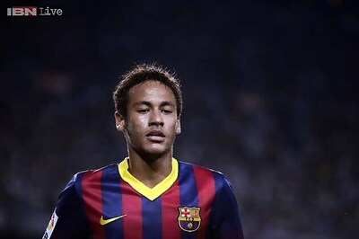 Barcelona sends doctor to check Neymar's fitness