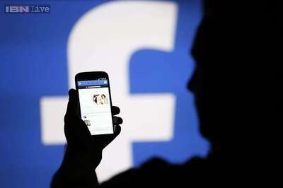 Facebook for Android can read your SMSs, other confidential information