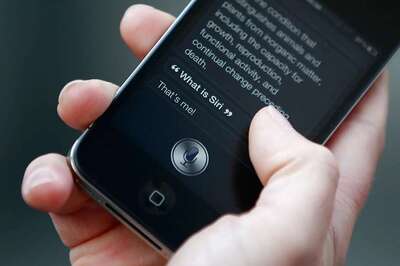 Siri Caught Cursing on an iPhone; Apple Fixes The Bug Silently