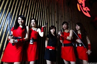 'Waitresses who dress in red attract more tips'