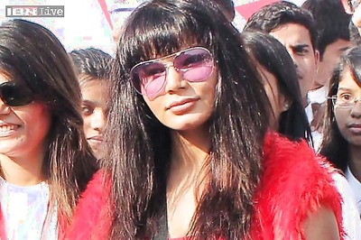 'Illiterate' Rakhi Sawant owes IT department Rs 72 lakh dues