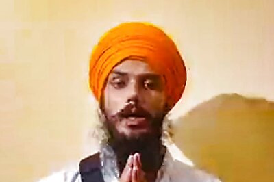 Smartphone, Other Gadgets Seized From Amritpal Singh, Aides; Dibrugarh Jail Official Held for ‘laxity’