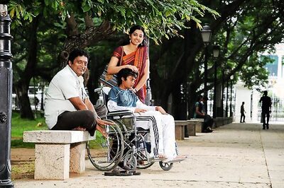 Tamil Review: 'Dhoni'  is an entertaining film