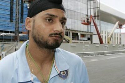 SRK's detention at Newark normal: Harbhajan