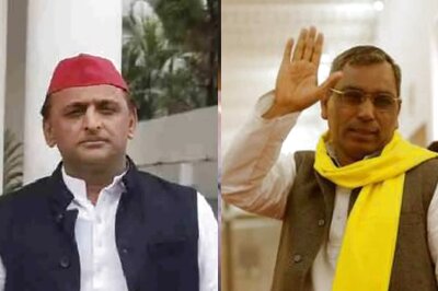After Akhilesh 'Leaves Out' OP Rajbhar from Oppn Meet, Miffed Rajbhar Calls Meet of MLAs Today