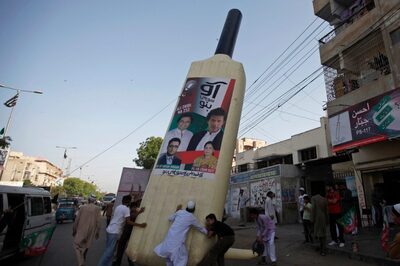 In Relief to Imran Khan’s PTI, Pak Apex Court Allows Some Senior Leaders to Contest Polls