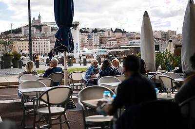 France To Release $49 Billion In Economic Stimulus Next Year