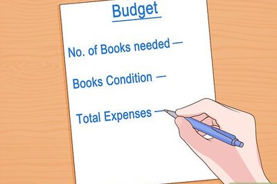 How to Decorate Your Home With Vintage Books