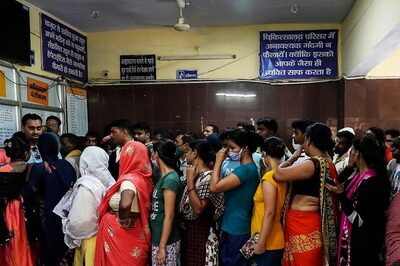 Medical Colleges Will Now Handhold 10 Ayushman Bharat-Run Centres for Every 2 Years