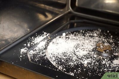 How to Clean a Microwave with Baking Soda