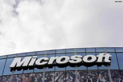 Microsoft hopes to bury iPhone, Android