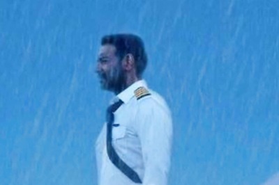 Runway 34: Ajay Devgn Introduces Himself as Pilot Vikrant Khanna in New Video; Watch