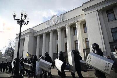 Confrontation in Ukraine as diplomacy stalls