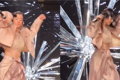 Hrithik Roshan’s GF Saba Azad Trolled For Dancing To Her Heart’s Content On Stage: ‘Pagal Lag Rahi…’