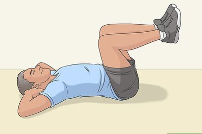How to Do Knee Crunches