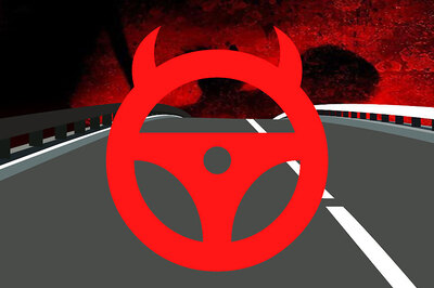 10 Killed As Minibus Rams Into Stationery Truck in Maharashtra